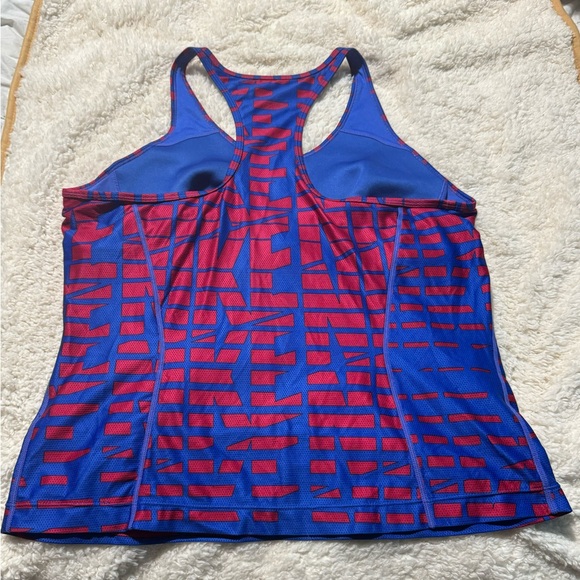 Nike Dri-fit Razorback Top with built in Bra - Picture 2 of 2